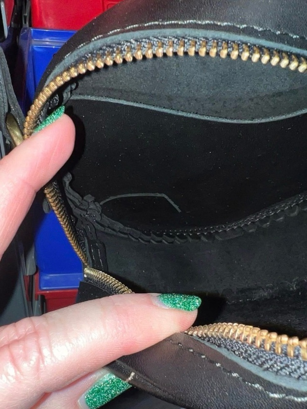 Portland Leather Goods Folklore Small Crossbody Bag - Black - Picture 3 of 5